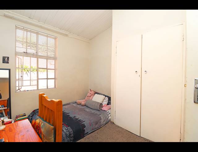 3 BEDROOM HOUSE FOR SALE IN WESTDENE